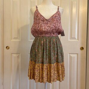 NWT O'Neill Remy Multicolor Floral Tiered Mini Dress w/Spaghetti Straps Medium
